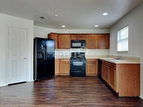 813 Honey Dew Ln in Fort Worth, TX - Building Photo - Building Photo
