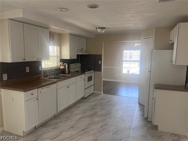 947 Strongbox Ln in North Fort Myers, FL - Building Photo - Building Photo