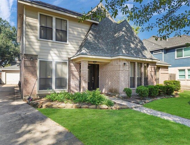11738 Wickchester Ln in Houston, TX - Building Photo - Building Photo