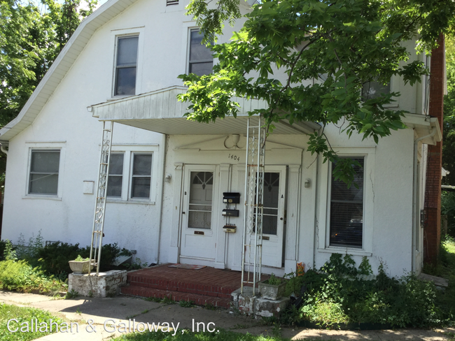 1404 Bass Ave in Columbia, MO - Foto de edificio - Building Photo