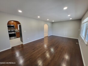 12 Roosevelt Dr in Brick, NJ - Building Photo - Building Photo