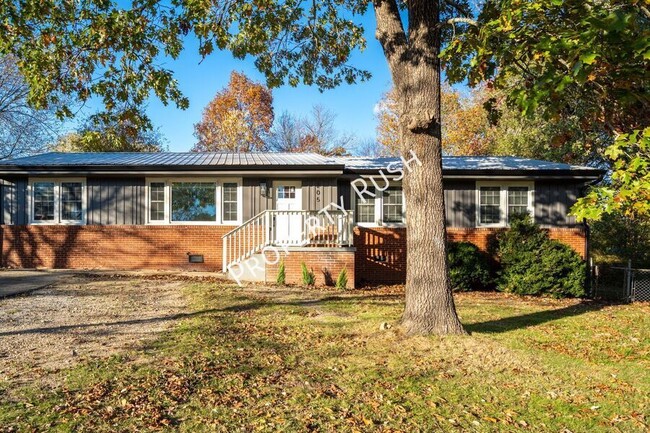 property at 205 Hilltop Dr