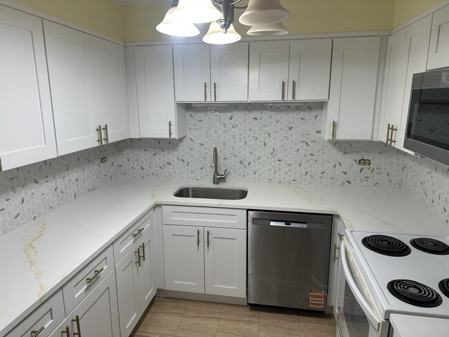 7535 N Rockwell St in Chicago, IL - Building Photo - Building Photo