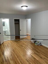 229 E 237th St, Unit 2 nd floor in Bronx, NY - Foto de edificio - Building Photo