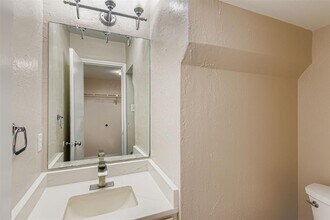 9201 Sedgemoor Trail in Austin, TX - Building Photo - Building Photo