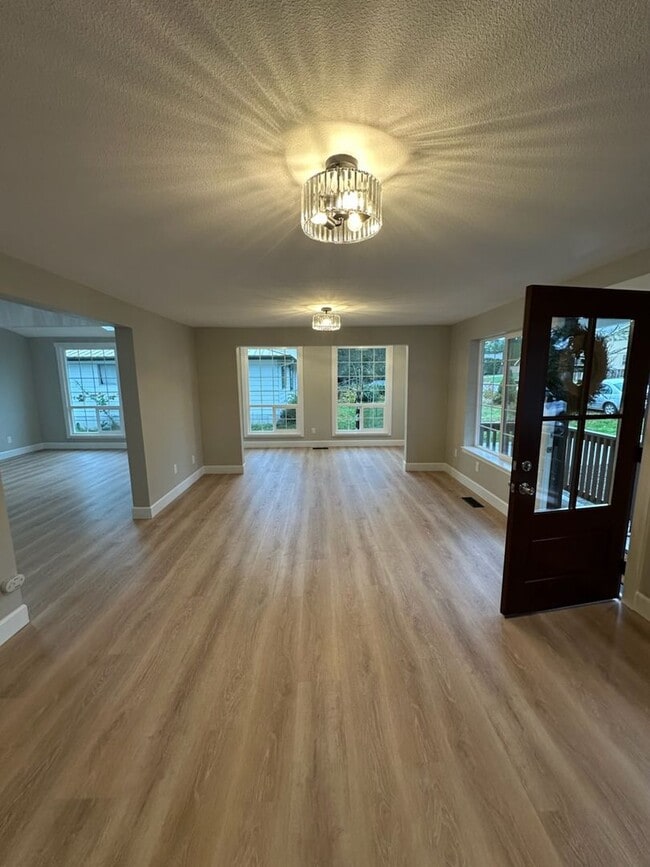 815 Blaine St in Steilacoom, WA - Building Photo - Building Photo