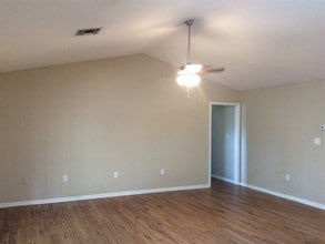 1004 Lantana Dr in Eustis, FL - Building Photo - Building Photo