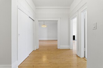 45 Spadina Rd in Toronto, ON - Building Photo - Building Photo