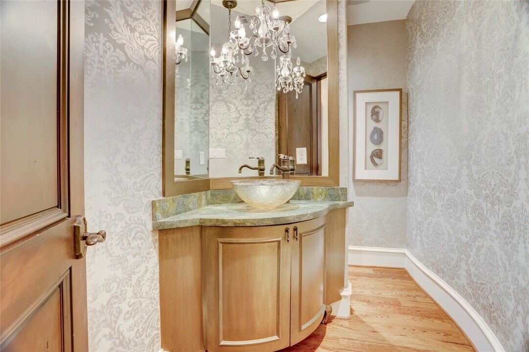 5015 Jason St in Houston, TX - Building Photo