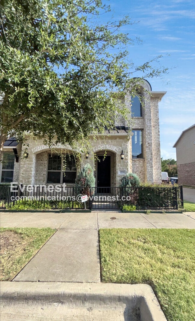 property at 2233 Zenith Ave