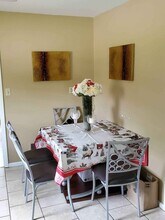 1000 Waverly Ave in Nashville, TN - Building Photo - Building Photo