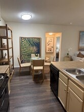 Reserve at Jefferson Crossing in Baton Rouge, LA - Building Photo - Building Photo