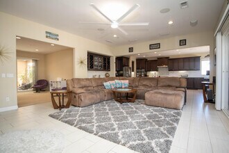 73649 Dali court in Palm Desert, CA - Foto de edificio - Building Photo