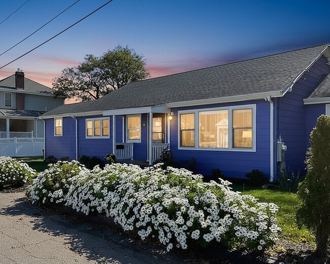 property at 6 Hadassah Wy