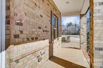 3026 Lisburn St in Mint Hill, NC - Foto de edificio - Building Photo