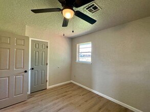 5507 Briarwood Dr NW in Lawton, OK - Building Photo - Building Photo