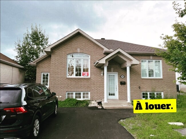 property at 509 Du Cheval-Blanc Av