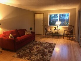 3036 5th Ave W, Unit 2 in Seattle, WA - Building Photo
