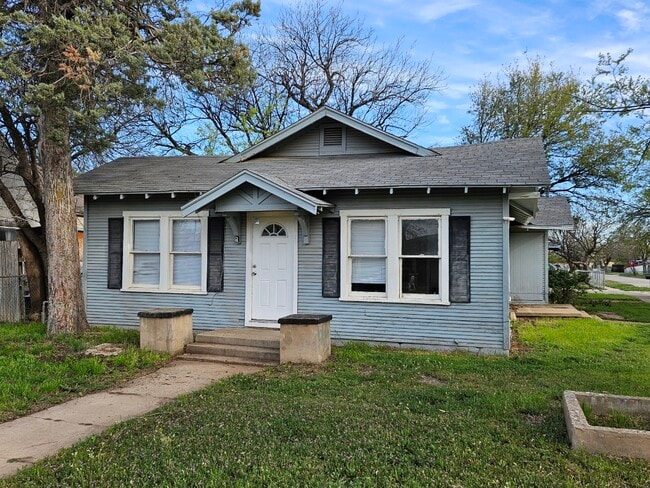 property at 1202 S 12th St