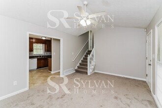 217 Robin Hood Dr in Douglasville, GA - Building Photo - Building Photo