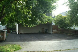 539 NE Ravenna Blvd in Seattle, WA - Foto de edificio - Other
