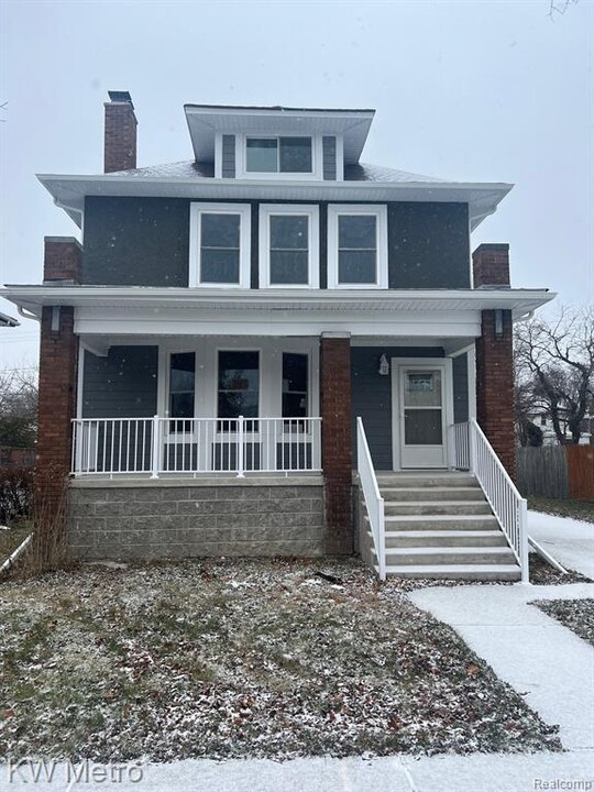 858 Webb St in Detroit, MI - Building Photo