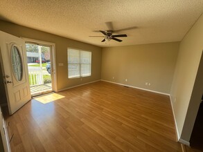102 Chadwick Cir in Dallas, NC - Building Photo - Building Photo