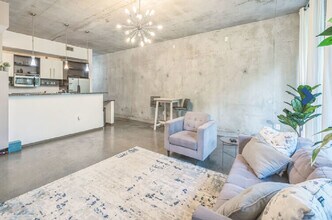 480 John Wesley Dobbs Ave NE, Unit Tribute lofts in Atlanta, GA - Foto de edificio - Building Photo