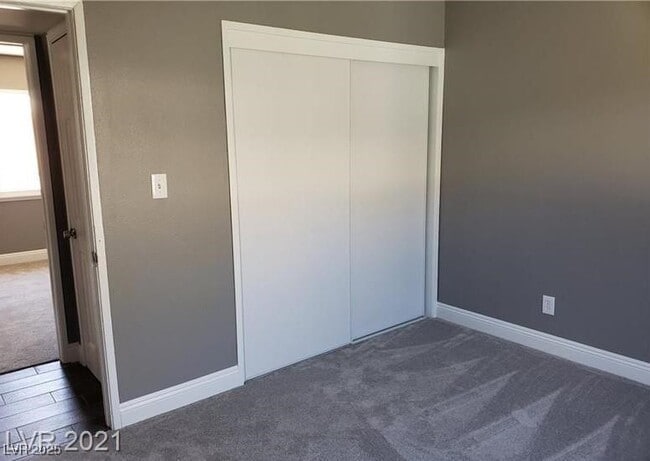 property at 3115 E Dillon Ave