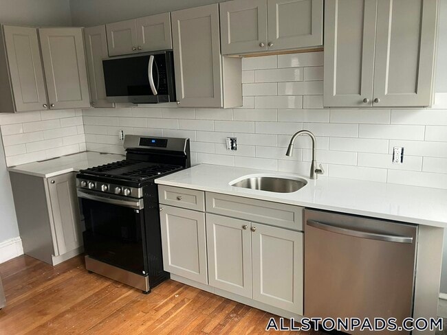 9 Park Vale Ave in Boston, MA - Building Photo - Building Photo