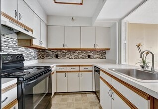 2333 Feather Sound Dr, Unit C-309 in Clearwater, FL - Foto de edificio - Building Photo