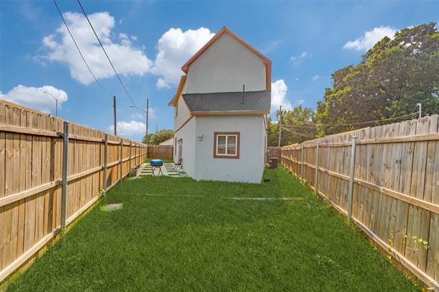 property at 1000 Shadow Ln