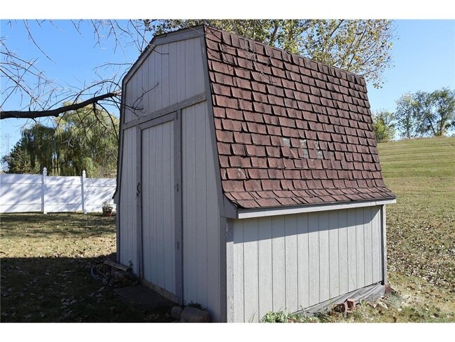 property at 1549 McIntosh Cir