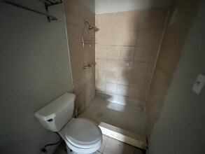 5325 Queen Mary Ln in Jackson, MS - Building Photo - Building Photo