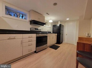 1418 44th St NW in Washington, DC - Building Photo - Building Photo