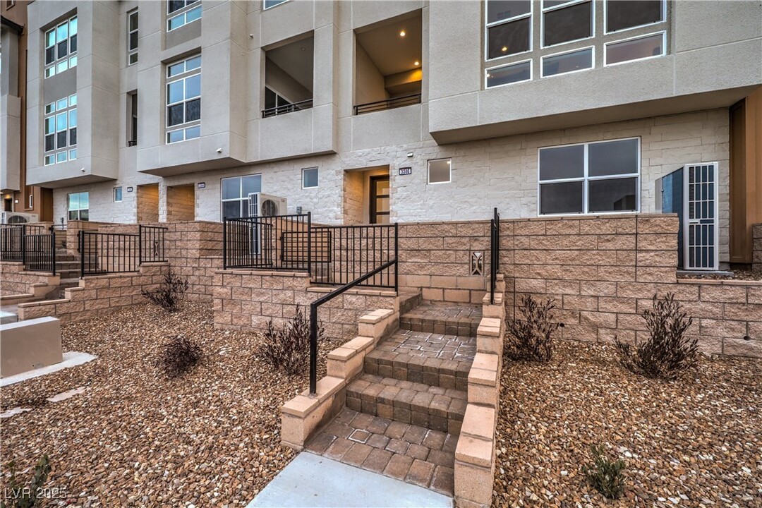 3346 Esker Rdg Ave in Henderson, NV - Foto de edificio