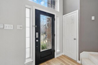 14625 Windsor Ct in Addison, TX - Building Photo - Building Photo