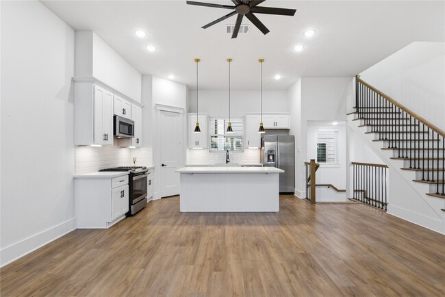 property at 1243 W 23rd St