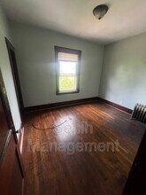 1495 W Grand Blvd in Detroit, MI - Foto de edificio - Building Photo