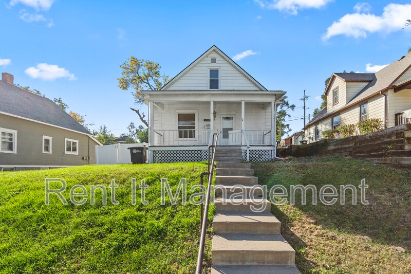 4535 Marcy St in Omaha, NE - Building Photo