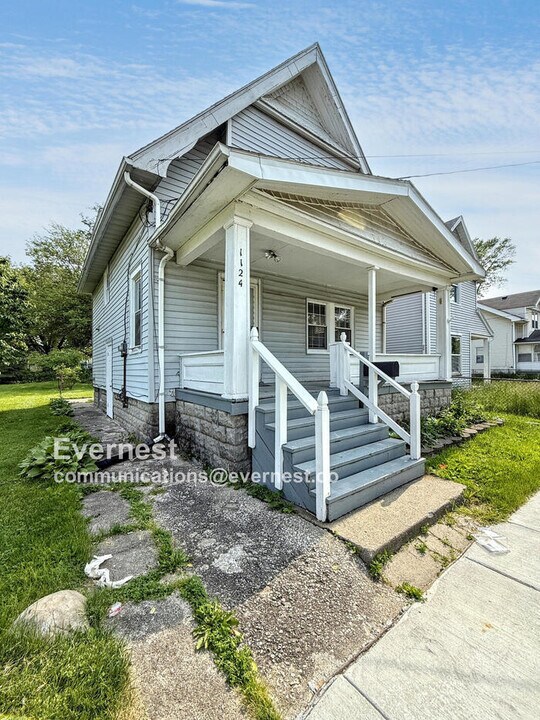 1124 Vinal St in Toledo, OH - Foto de edificio
