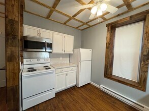 23 N Grant St in Waynesboro, PA - Building Photo - Building Photo