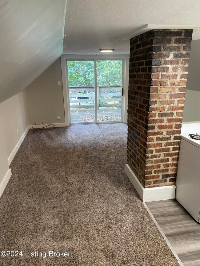 2052 Midland Ave in Louisville, KY - Building Photo - Building Photo