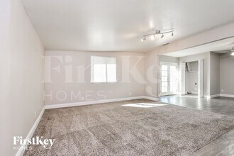 1217 Bluff Ave in North Las Vegas, NV - Building Photo - Building Photo