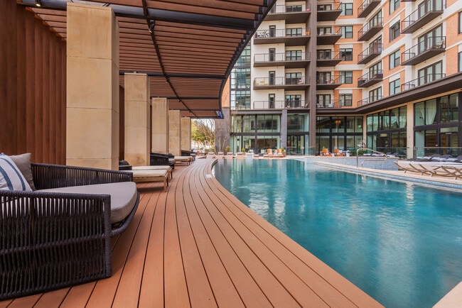 The Taylor in Dallas, TX - Building Photo - Building Photo