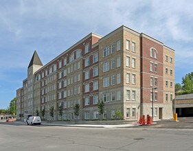 Lakeside Residences in Georgina, ON - Building Photo - Building Photo