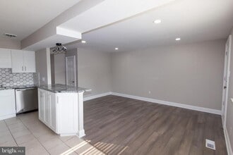 10040 Jeanes St in Philadelphia, PA - Building Photo - Building Photo