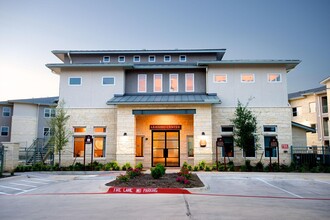 Trillium Terrace in Austin, TX - Foto de edificio - Building Photo