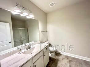 606 Gtwy Xing Ln in Wake Forest, NC - Building Photo - Building Photo
