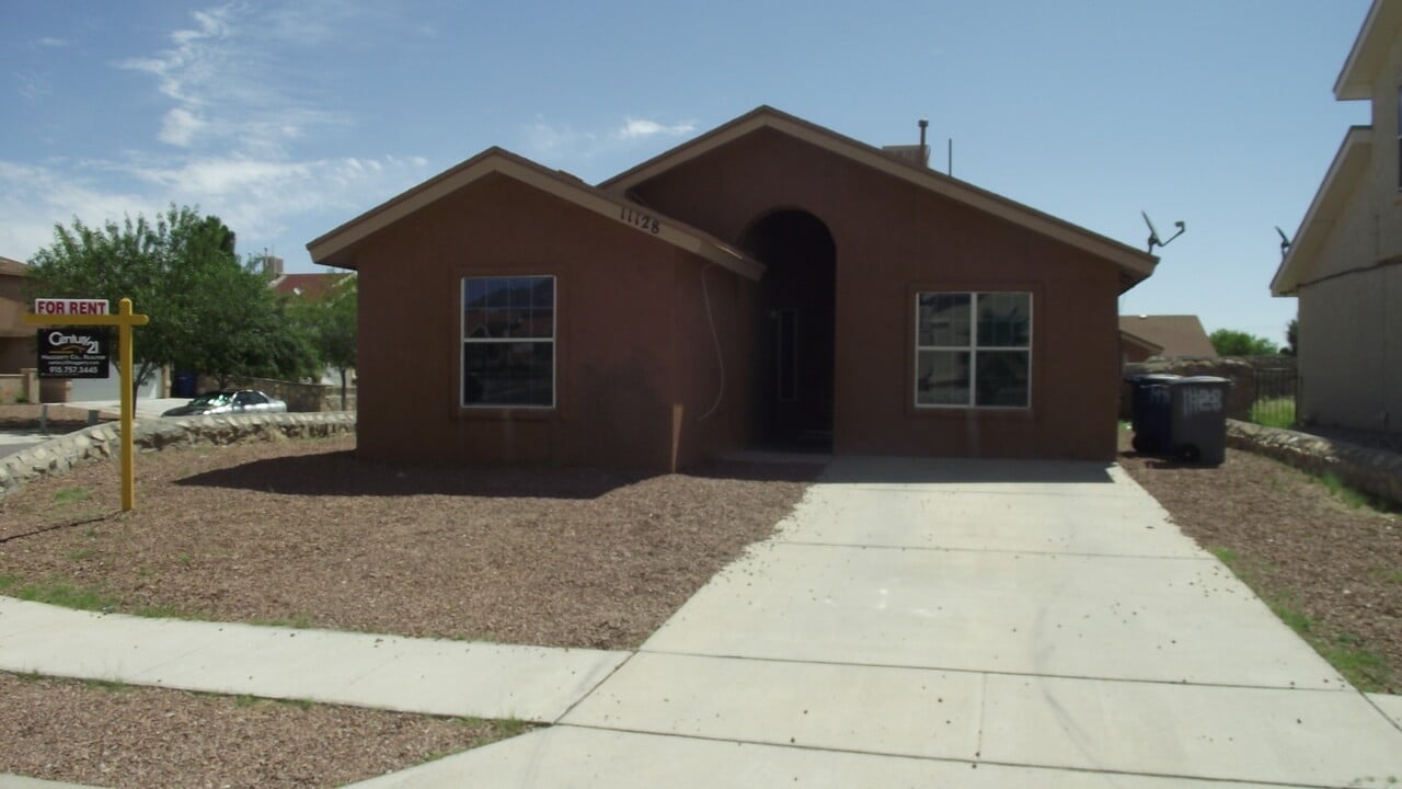 11128 Ilan Ramon Pl in El Paso, TX - Building Photo